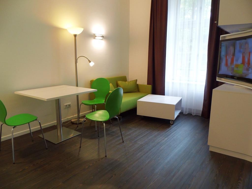 Boardinghaus Weinberg Campus Apart otel Halle  Oda fotoğraf